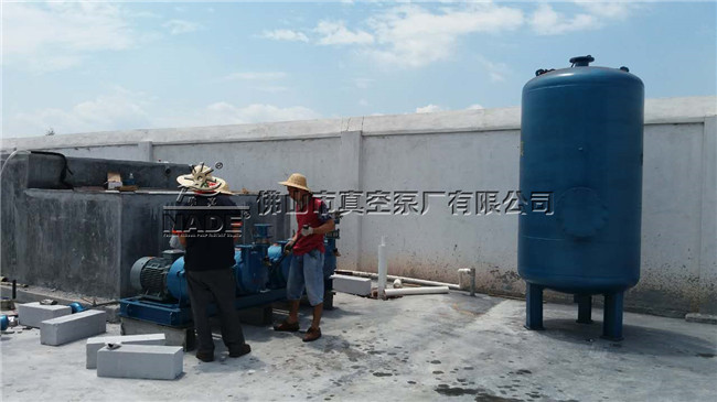 “佛真”人員在3A集團進行真空系統(tǒng)的安裝工程